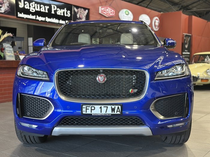 2017 Jaguar F-PACE 35t First Edition