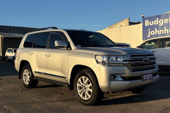 2016 Toyota Landcruiser