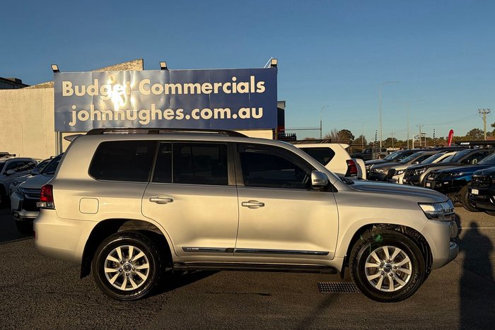 2016 Toyota Landcruiser