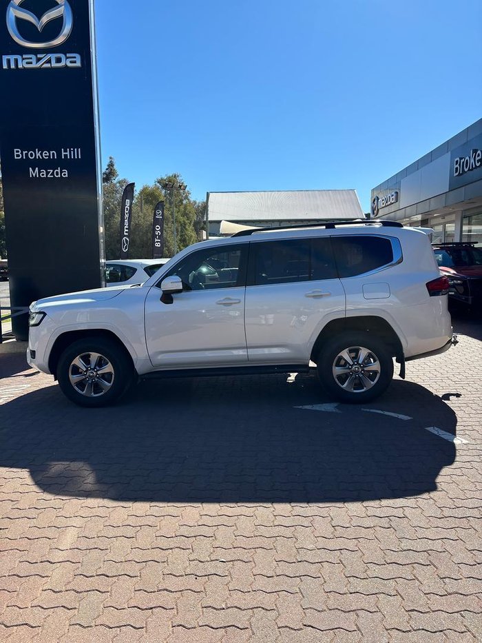 2022 Toyota Landcruiser VX