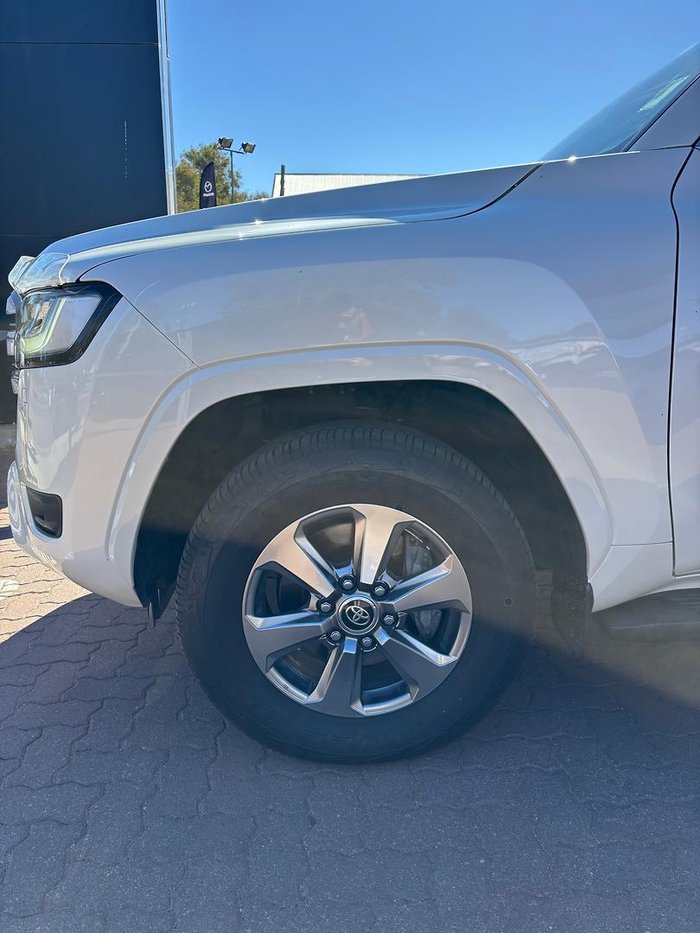 2022 Toyota Landcruiser VX
