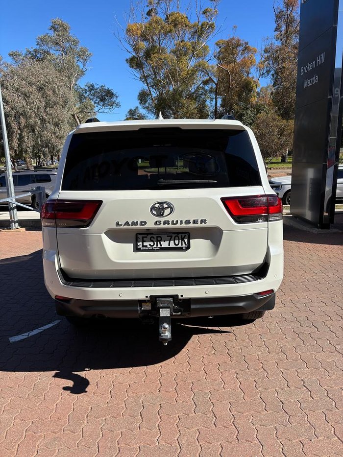 2022 Toyota Landcruiser VX