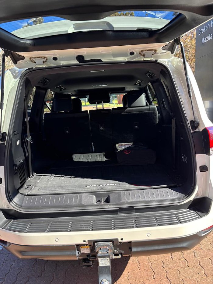 2022 Toyota Landcruiser VX