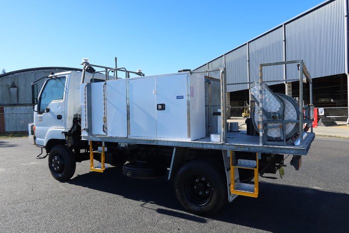 2005 Isuzu N Series