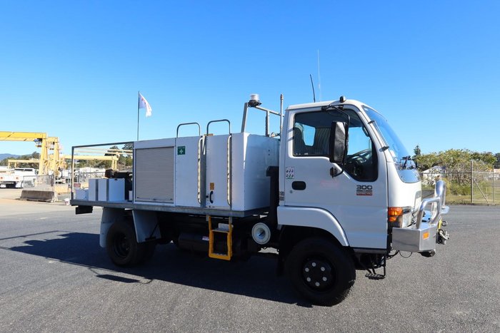 2005 Isuzu N Series