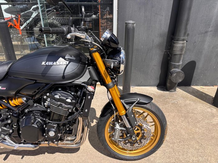 2026 Kawasaki Z900RS (Z900C) Z Grey