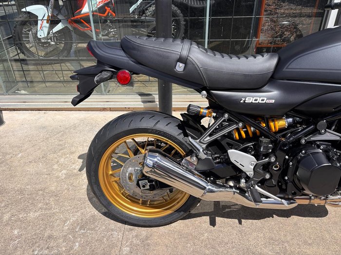 2026 Kawasaki Z900RS (Z900C) Z Grey