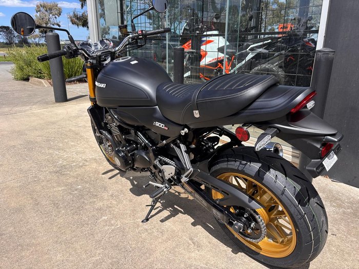 2026 Kawasaki Z900RS (Z900C) Z Grey
