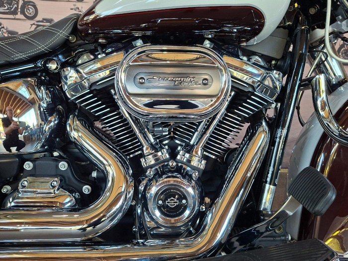 2021 Harley-Davidson Heritage Classic 107 (FLHC)