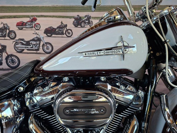 2021 Harley-Davidson Heritage Classic 107 (FLHC)
