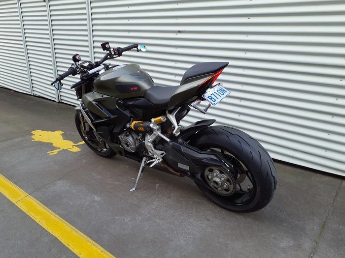 2023 Ducati Streetfighter V2 Streetfighter Green