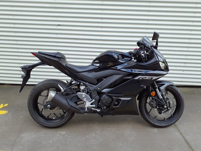 2024 Yamaha YZF-R3 R3 Black