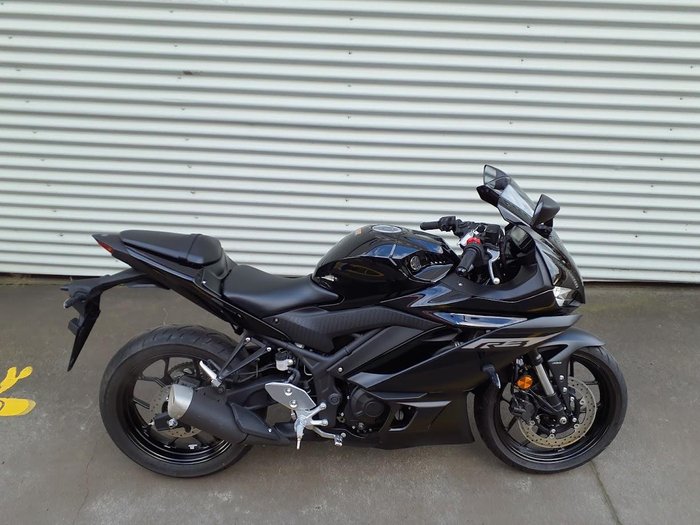 2024 Yamaha YZF-R3 R3 Black