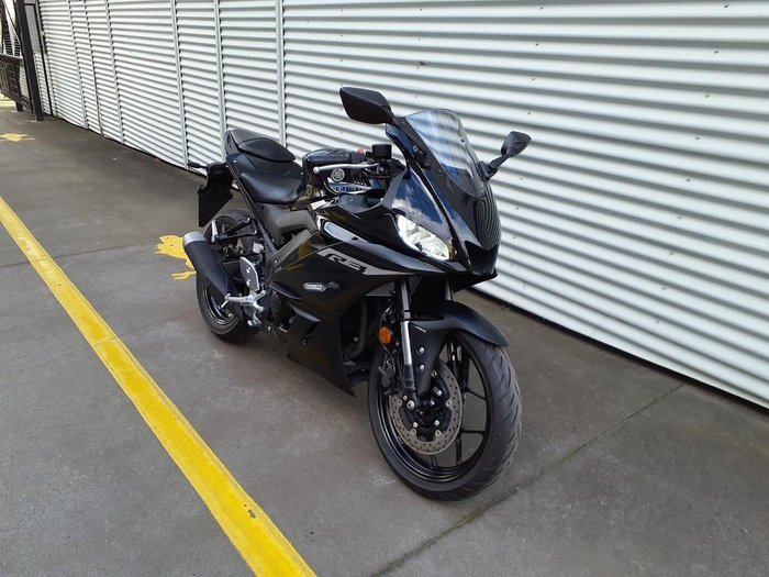 2024 Yamaha YZF-R3 R3 Black