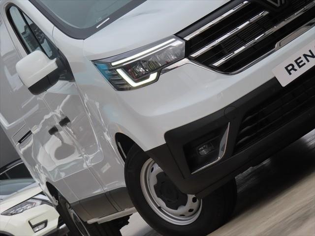 2025 Renault Trafic Premium