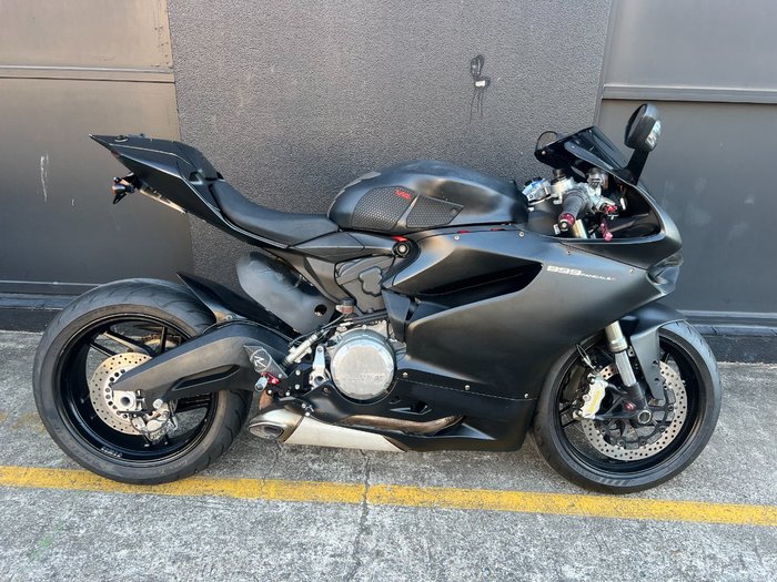 2014 DUCATI 899 PANIGALE BLACK