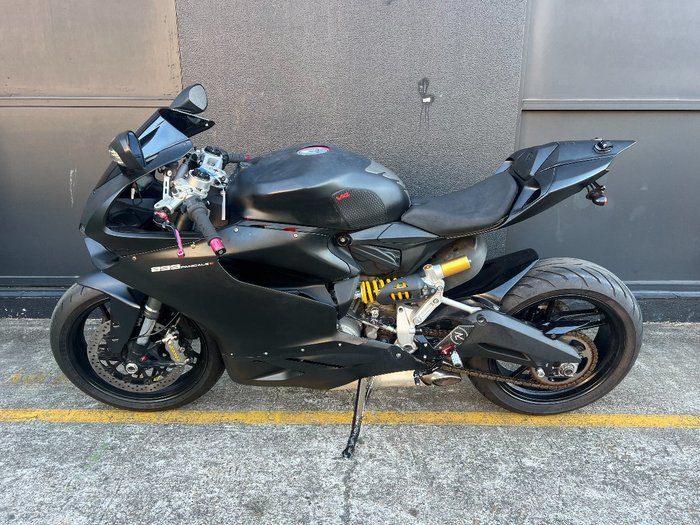 2014 DUCATI 899 PANIGALE BLACK