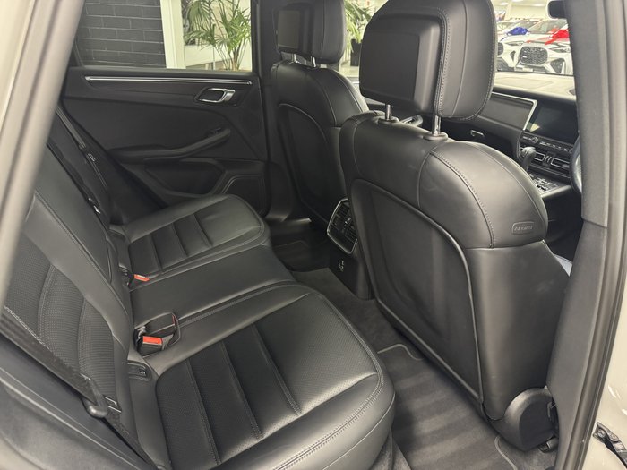 2021 Porsche Macan GTS 95B MY21 AWD Crayon