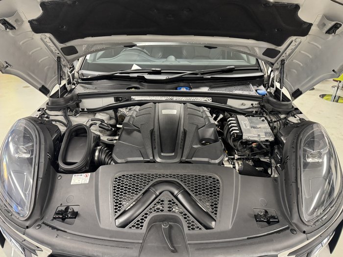 2021 Porsche Macan GTS 95B MY21 AWD Crayon