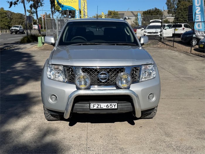 2011 NISSAN NAVARA ST (4x4)
