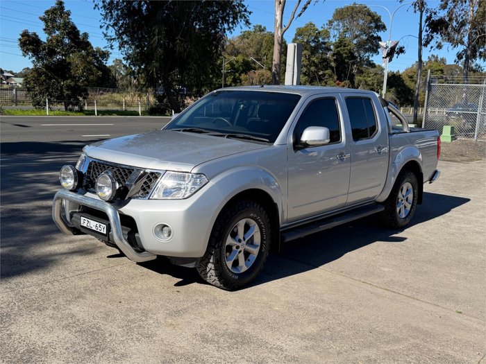 2011 NISSAN NAVARA ST (4x4)