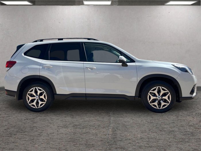 2025 Subaru Forester 2.5i