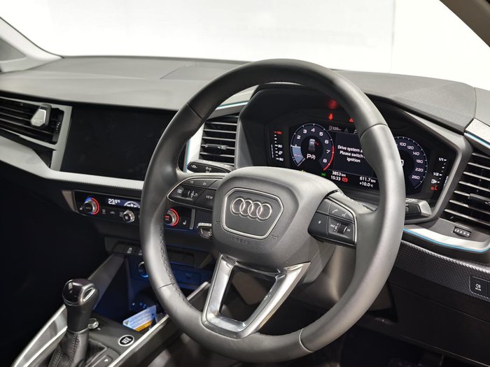 2025 Audi A1 35 TFSI S line edition