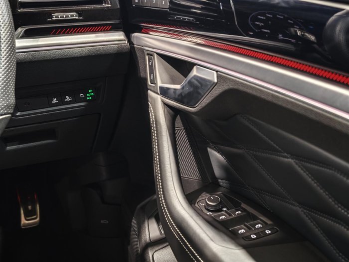 2024 Volkswagen Touareg 210TDI R-Line