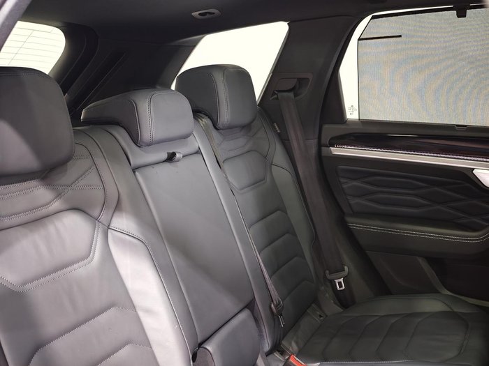 2024 Volkswagen Touareg 210TDI R-Line