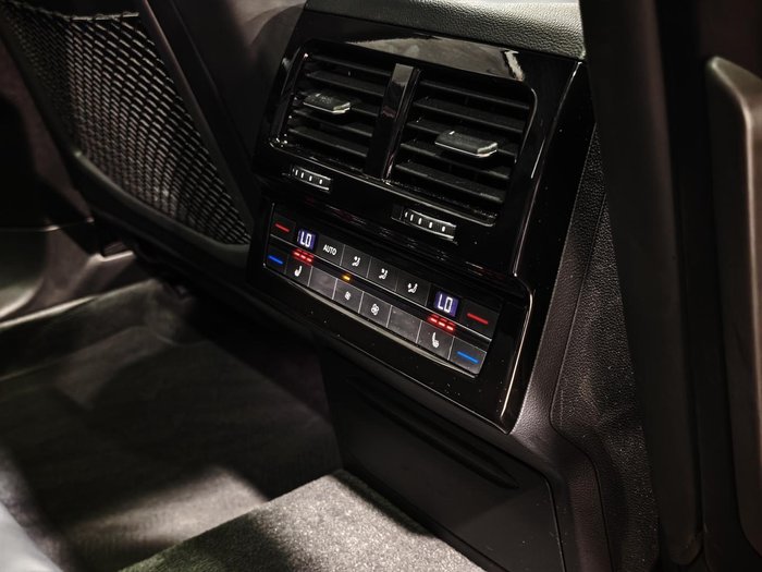 2024 Volkswagen Touareg 210TDI R-Line