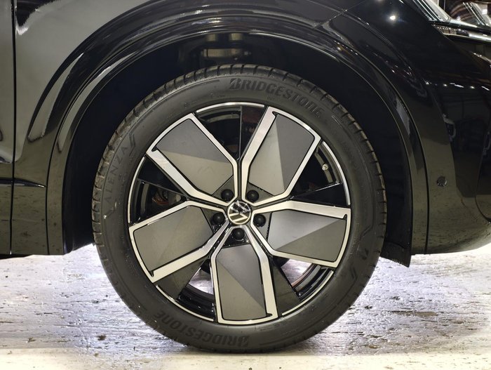 2024 Volkswagen Touareg 210TDI R-Line