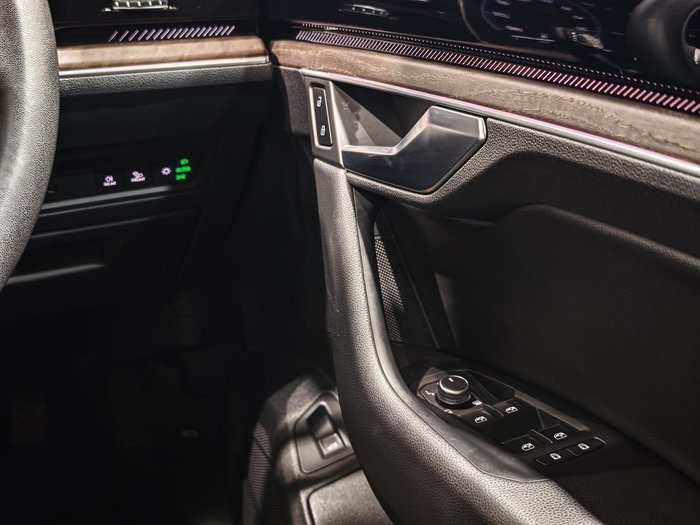2025 Volkswagen Touareg 170TDI