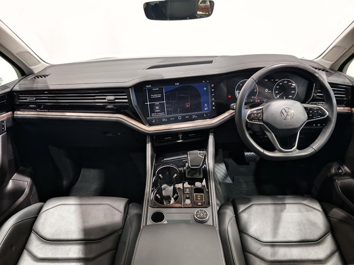 2025 Volkswagen Touareg 170TDI