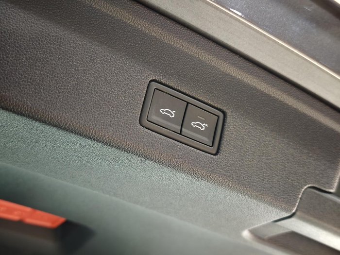 2025 Volkswagen Touareg 170TDI