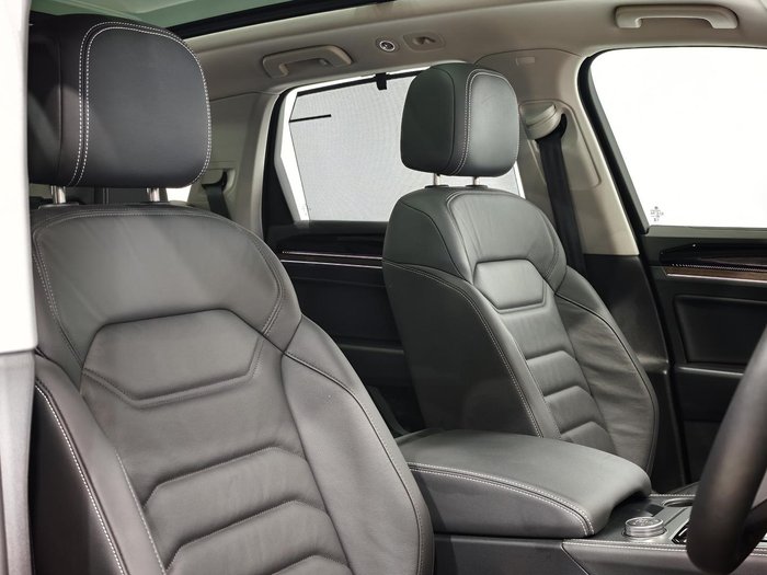 2025 Volkswagen Touareg 170TDI