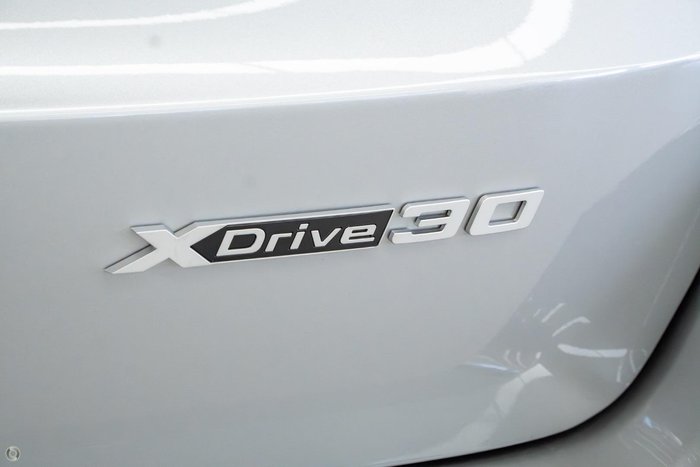2026 BMW iX1 xDrive30 M Sport