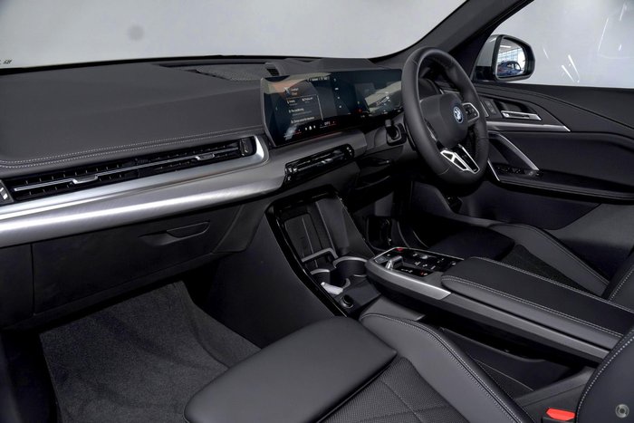 2026 BMW iX1 xDrive30 M Sport