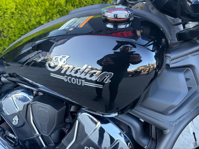 2025 Indian SCOUT CLASSIC Black