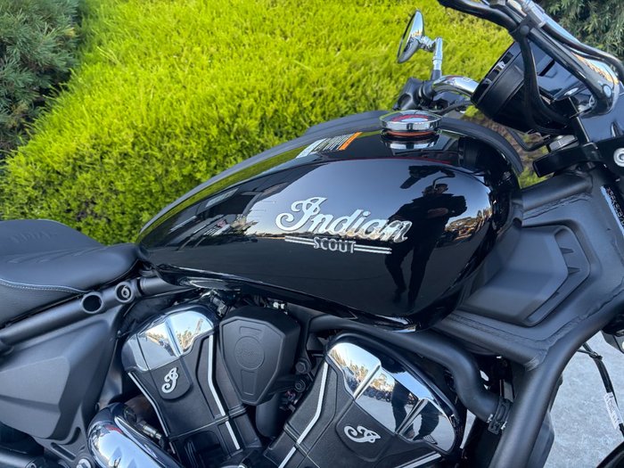 2025 Indian SCOUT CLASSIC Black