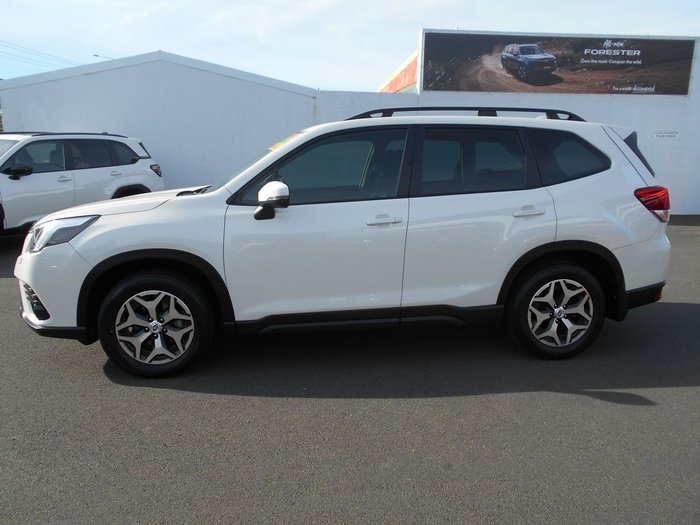 2022 Subaru Forester 2.5i