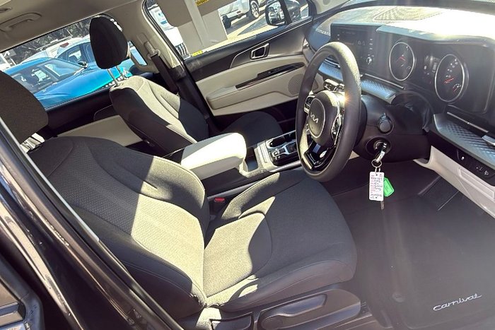 2023 Kia Carnival S