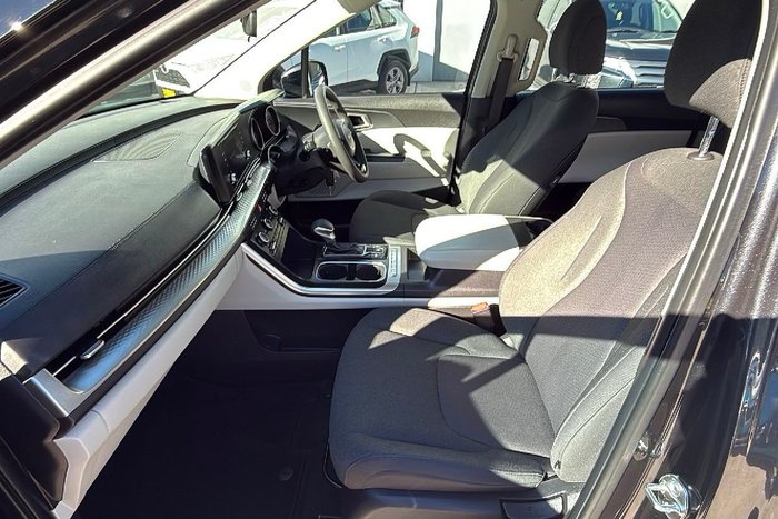 2023 Kia Carnival S