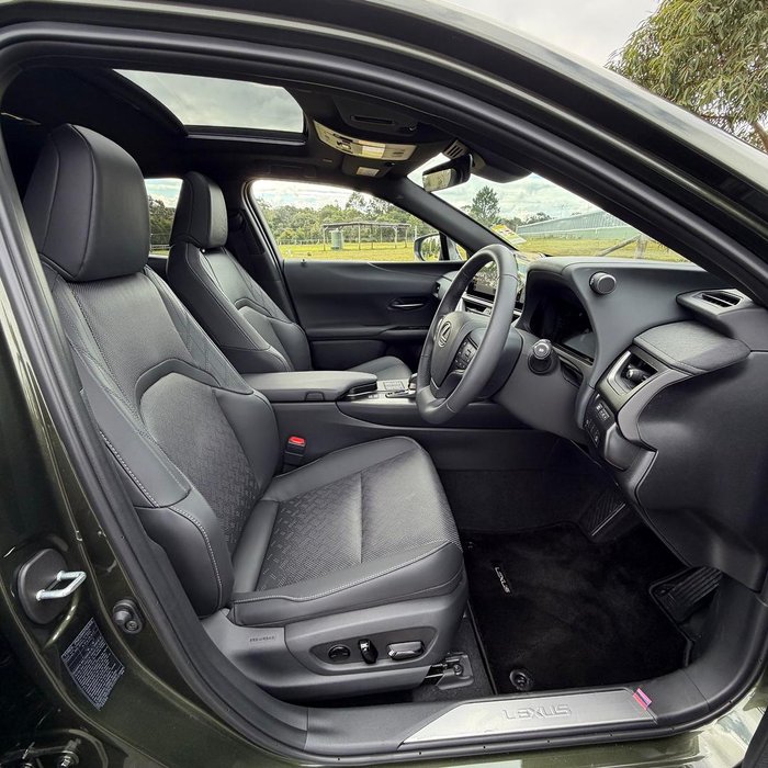 2026 Lexus UX 300h Sport Luxury