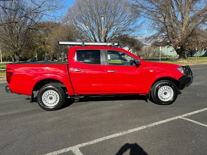 2019 Nissan Navara RX