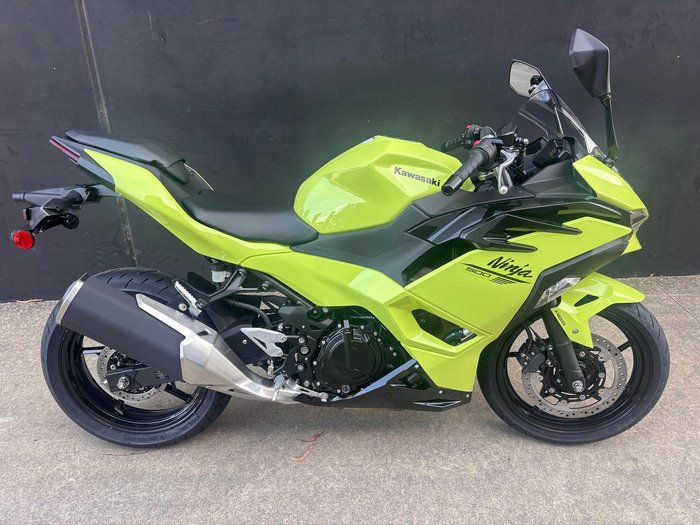 2026 Kawasaki Ninja 500 (EX500G) Ninja Green