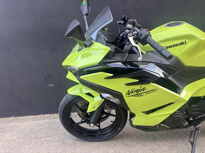 2026 Kawasaki Ninja 500 (EX500G) Ninja Green