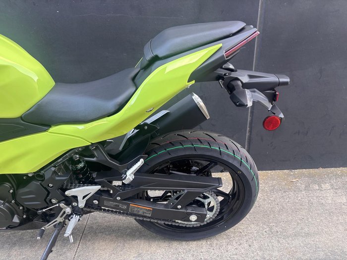 2026 Kawasaki Ninja 500 (EX500G) Ninja Green