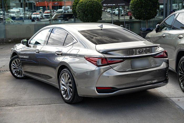 2024 Lexus ES 300h Sports Luxury