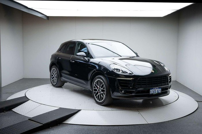 2018 Porsche Macan S