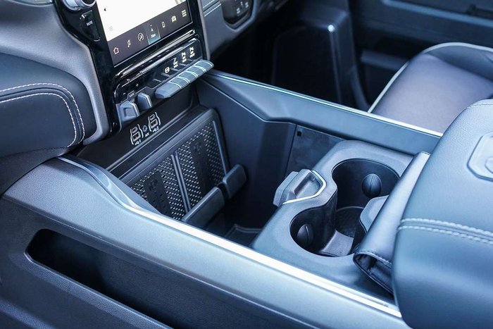 2025 RAM 2500 Laramie Rambox